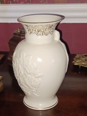 Lenox Roses Of Peace Vase Cream Vase with Embossed Floral and Bow Design